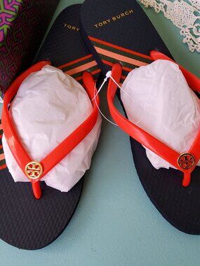 NWT Tory Burch Thin Flip Flops in Red and Navy Size 7M